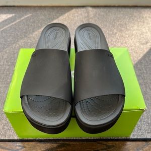 Crocs Brooklyn Slides
